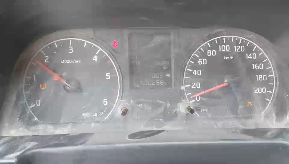 نيسان أورفان  2021 video