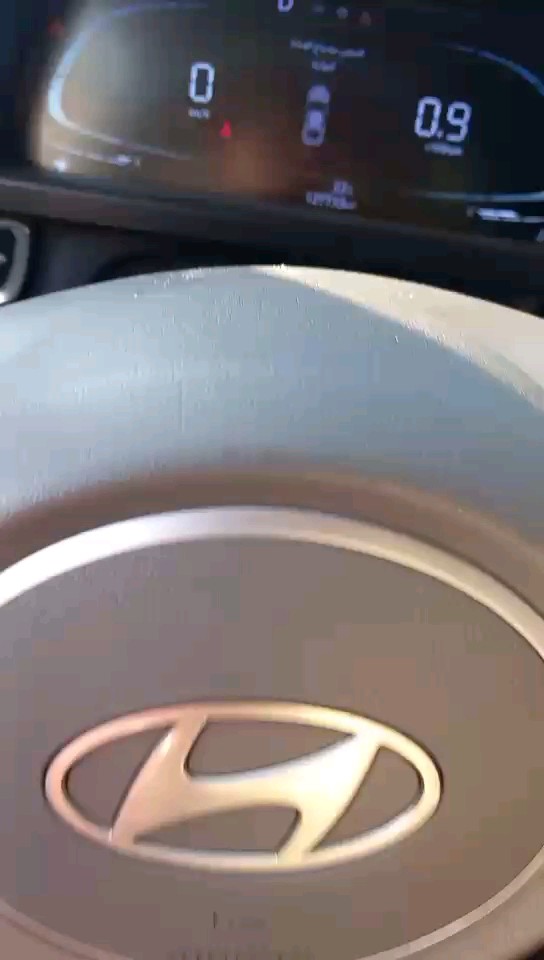 Hyundai Elantra  2024 video