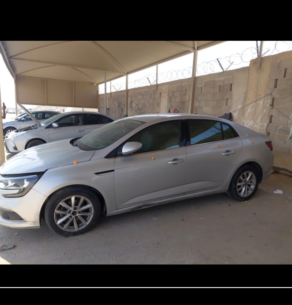 رينو ميجان  ال اي  2018 image