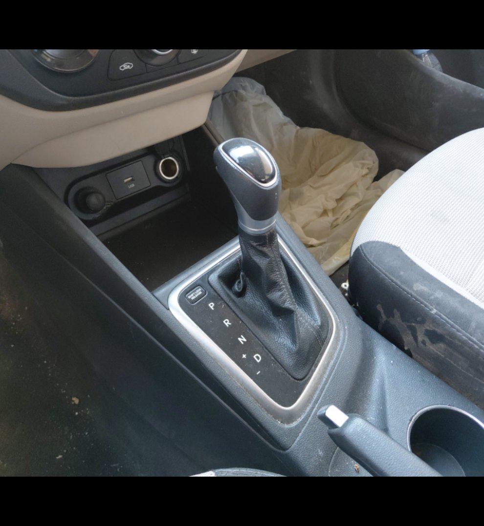 Hyundai Accent STD 2022 image