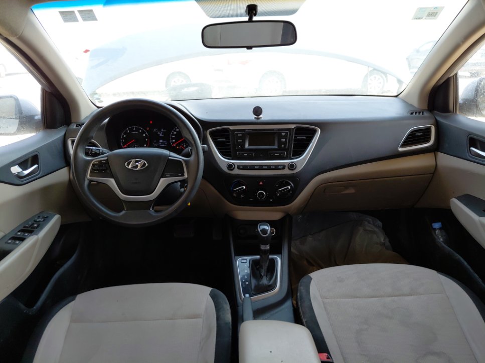 Hyundai Accent STD 2022 image