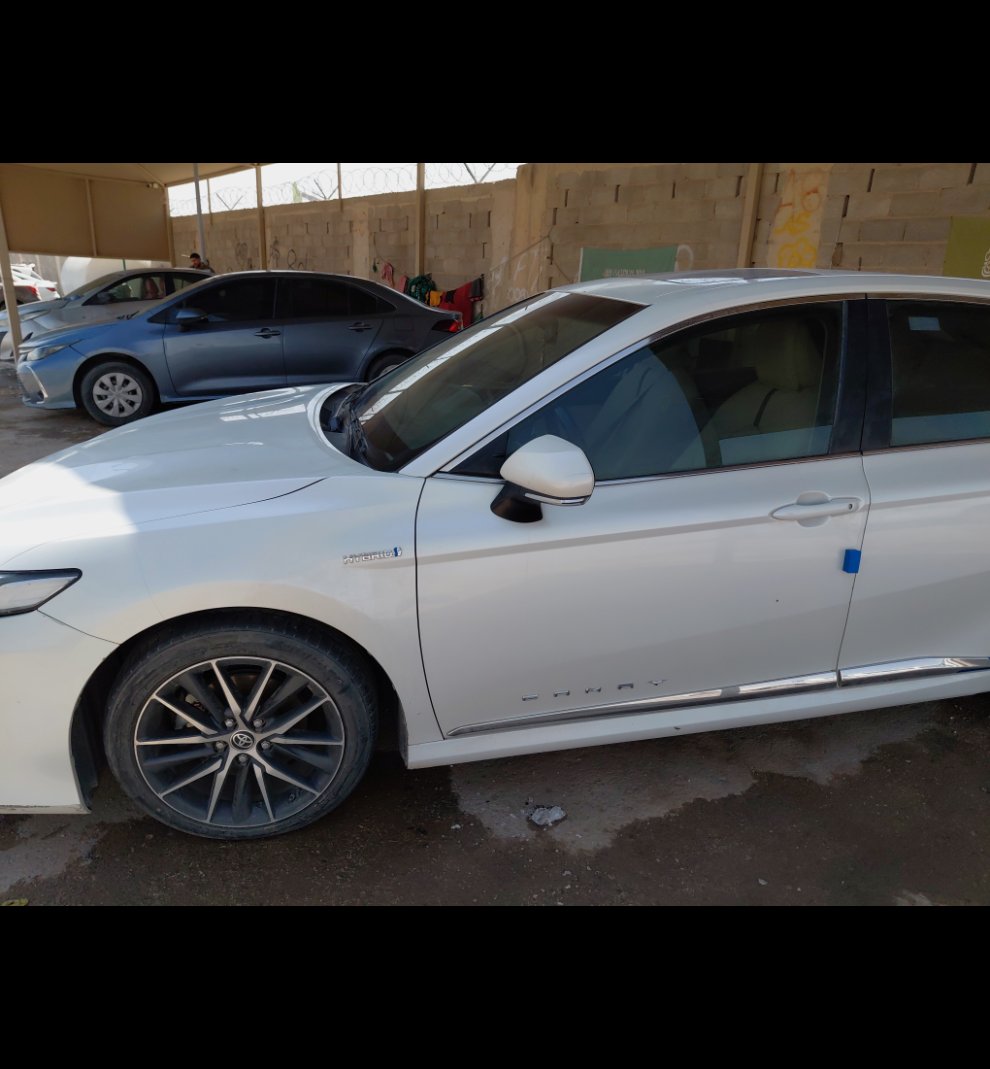 تويوتا كامري GLE HEV 2022 image