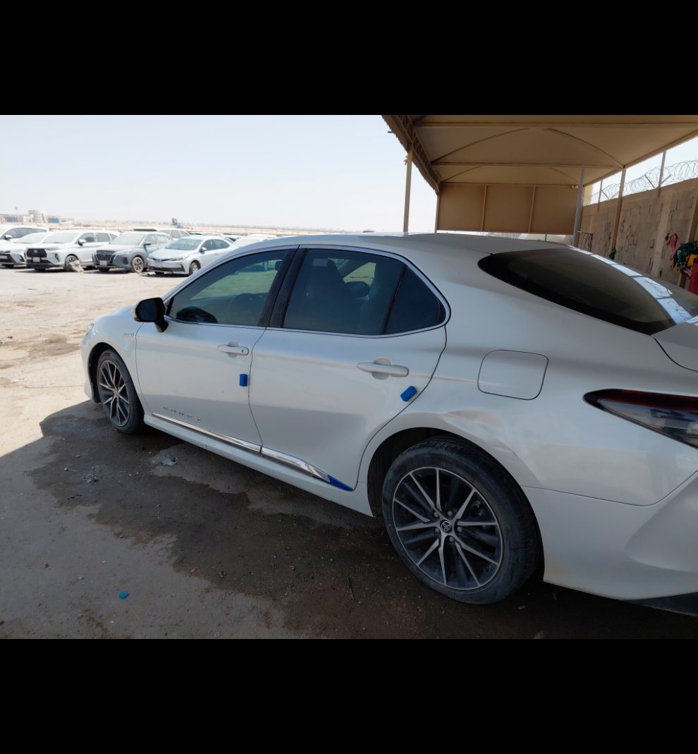 تويوتا كامري GLE HEV 2022 image