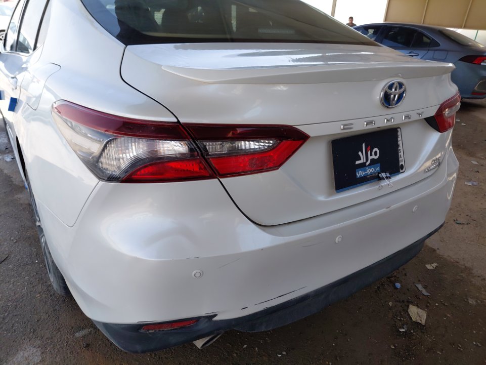 تويوتا كامري GLE HEV 2022 image