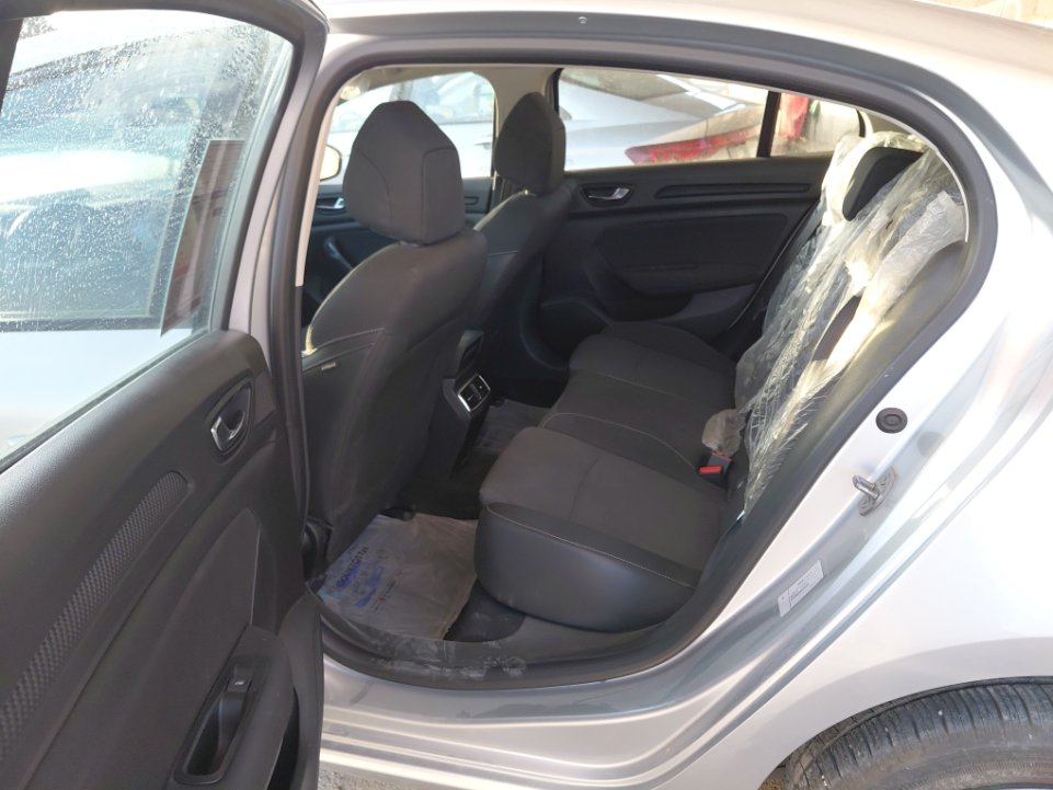 رينو ميجان E - STD 2024 image