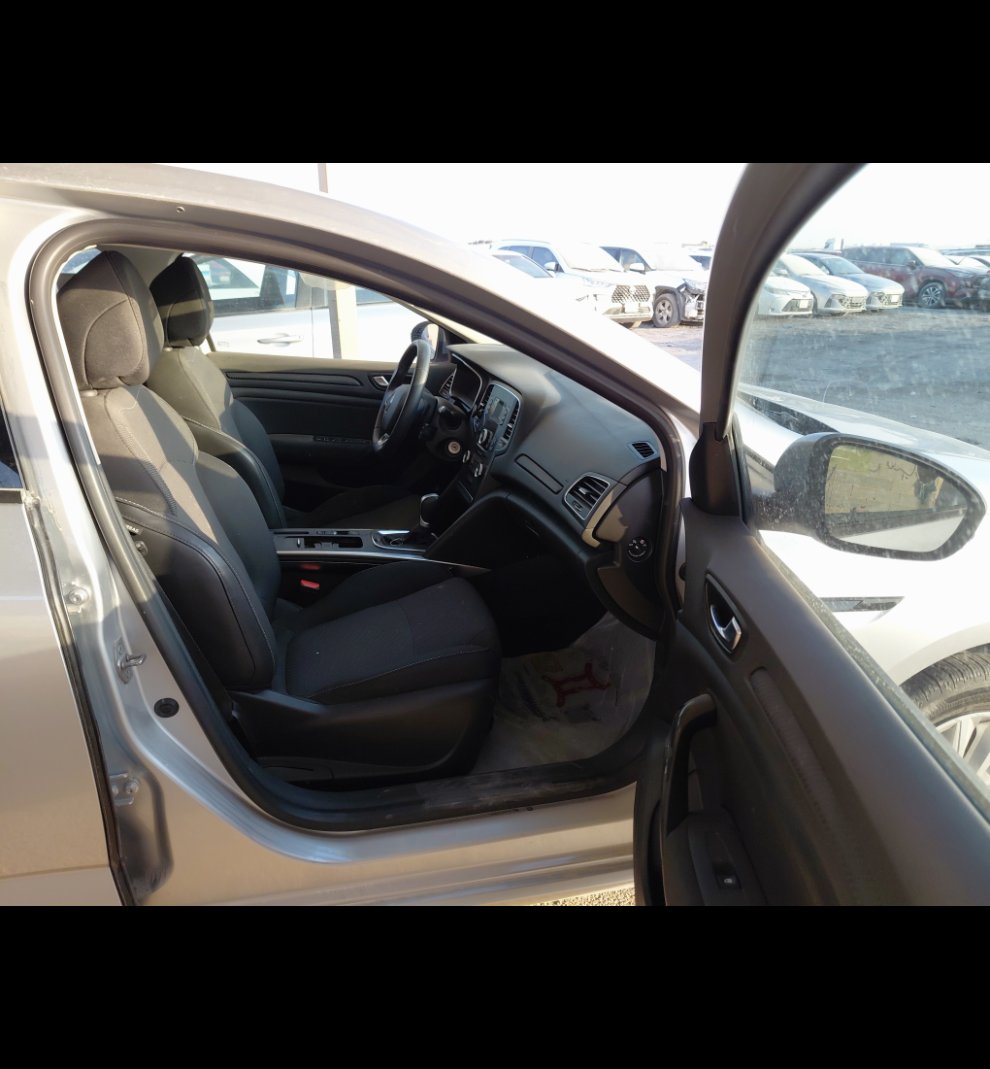 رينو ميجان E - STD 2024 image