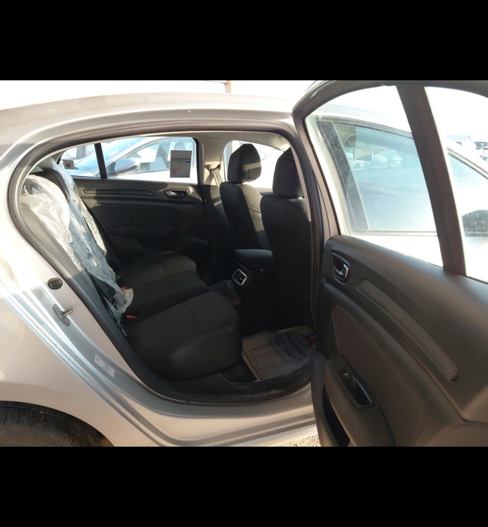 رينو ميجان E - STD 2024 image