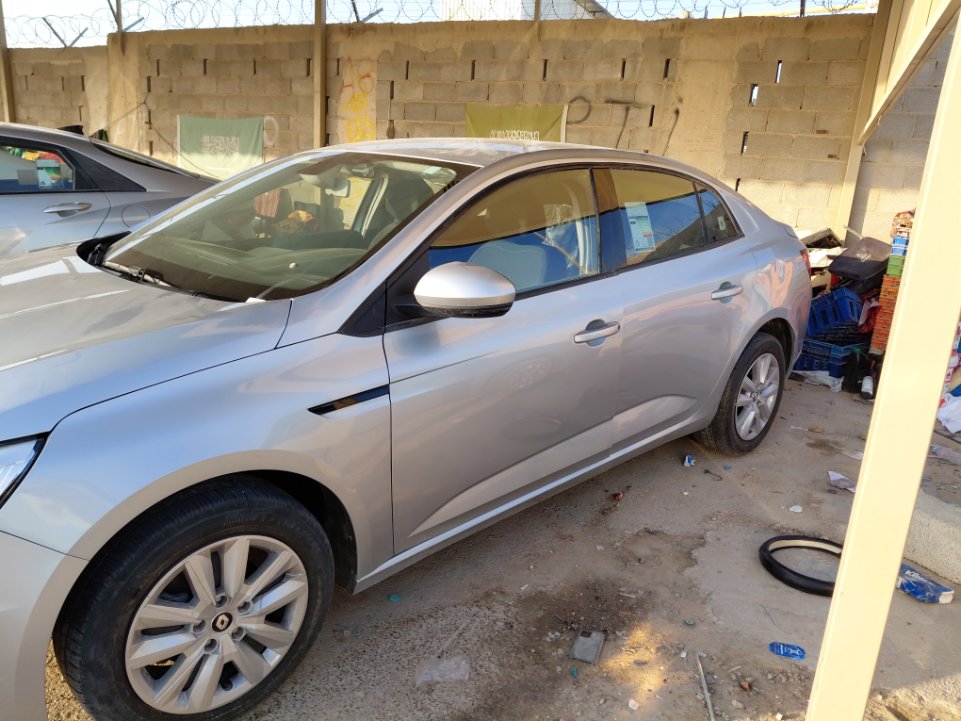 رينو ميجان E - STD 2024 image