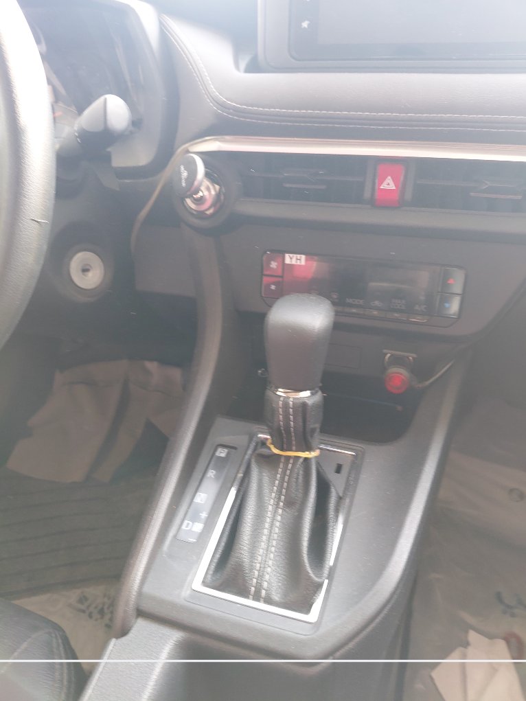 تويوتا يارس Y 2023 image