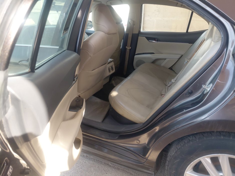 تويوتا كامري LE HEV 2019 image