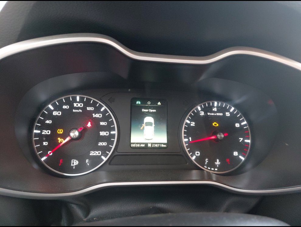 MG ZS عادي رياضية 2023 image