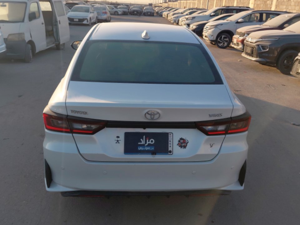 تويوتا يارس Y 2024 image