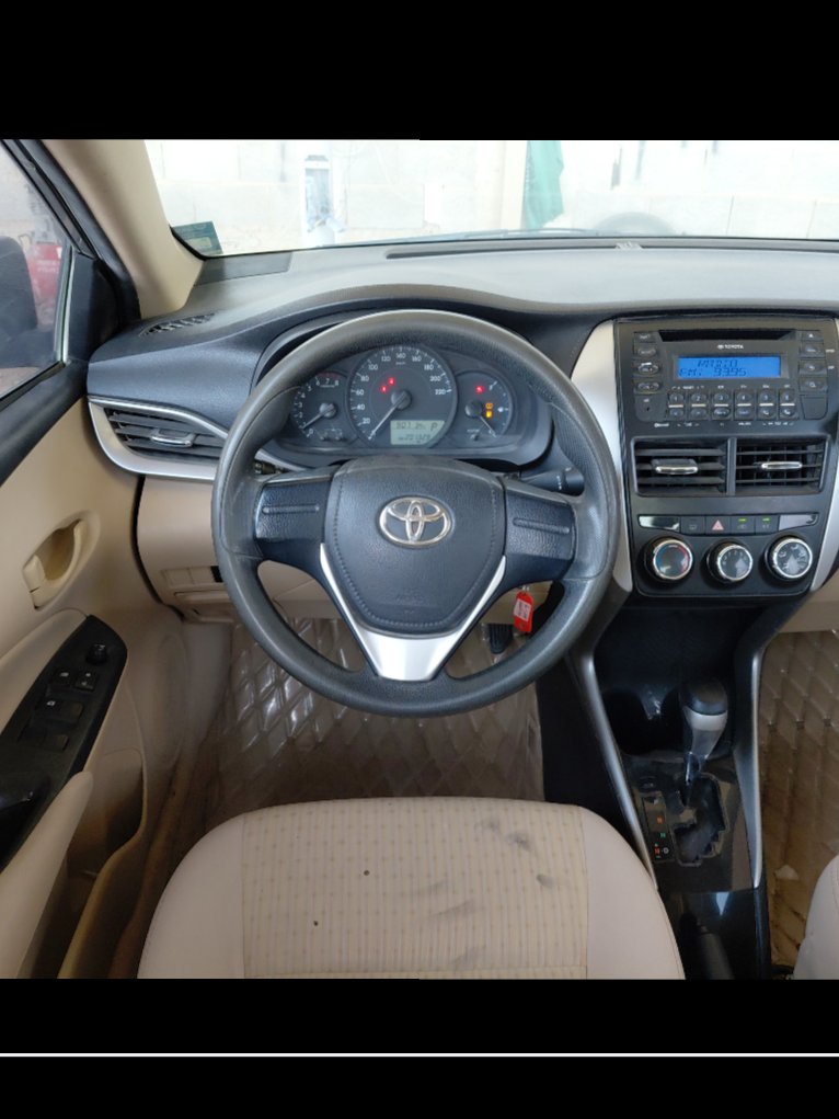 تويوتا يارس Y FLT 2020 image