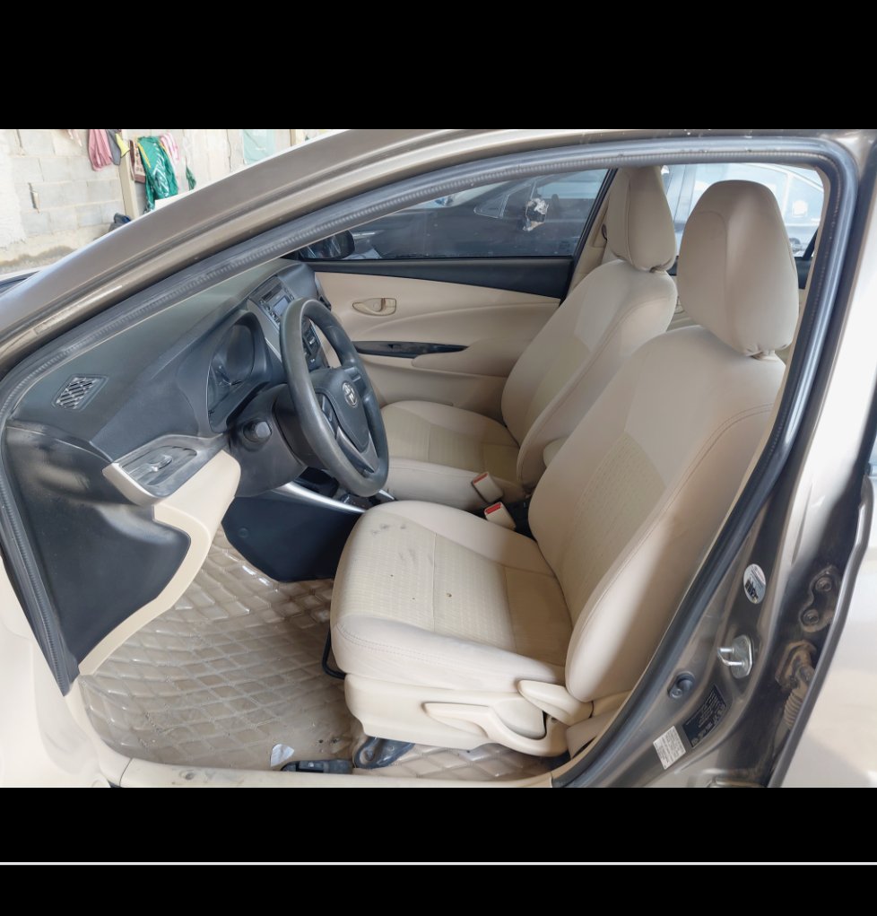 تويوتا يارس Y FLT 2020 image