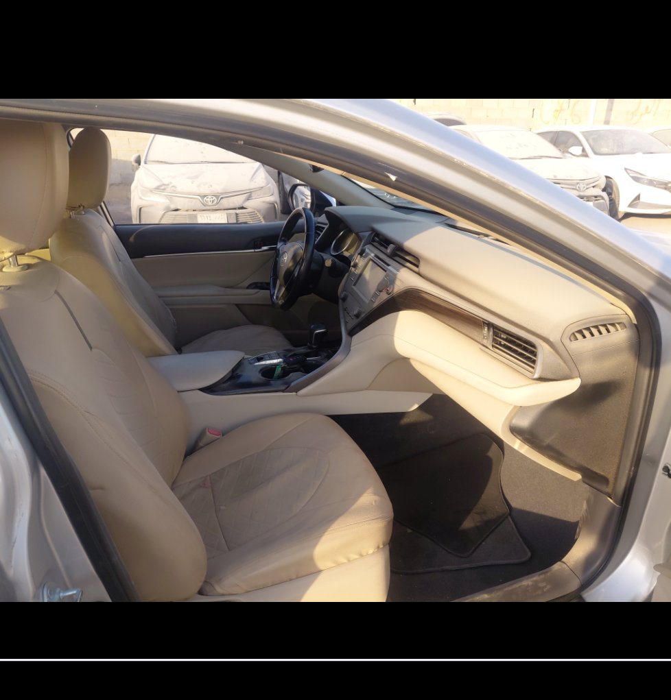 تويوتا كامري GLE HEV 2020 image