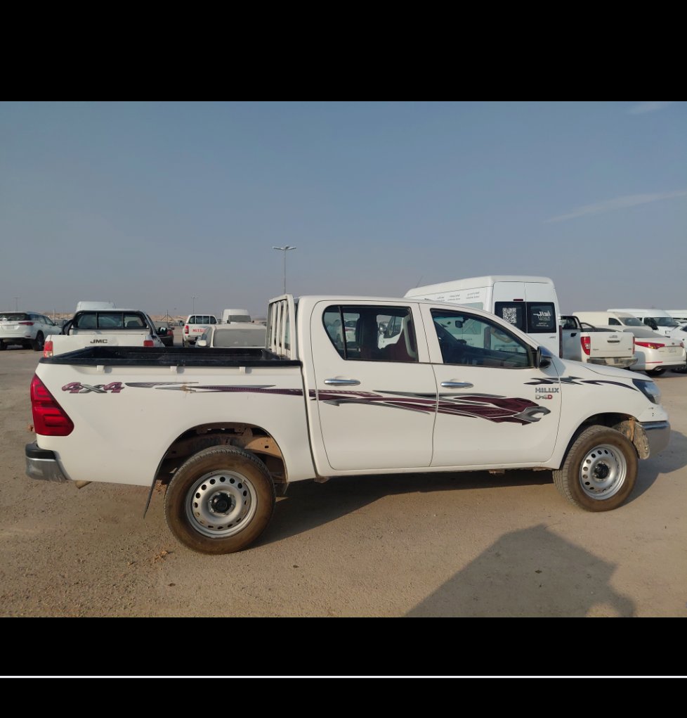 تويوتا هايلكس 4X4- 2023 image