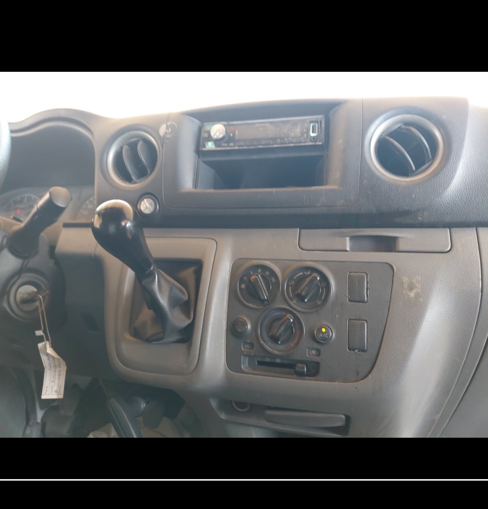 نيسان NV350 Urvan  2021 image