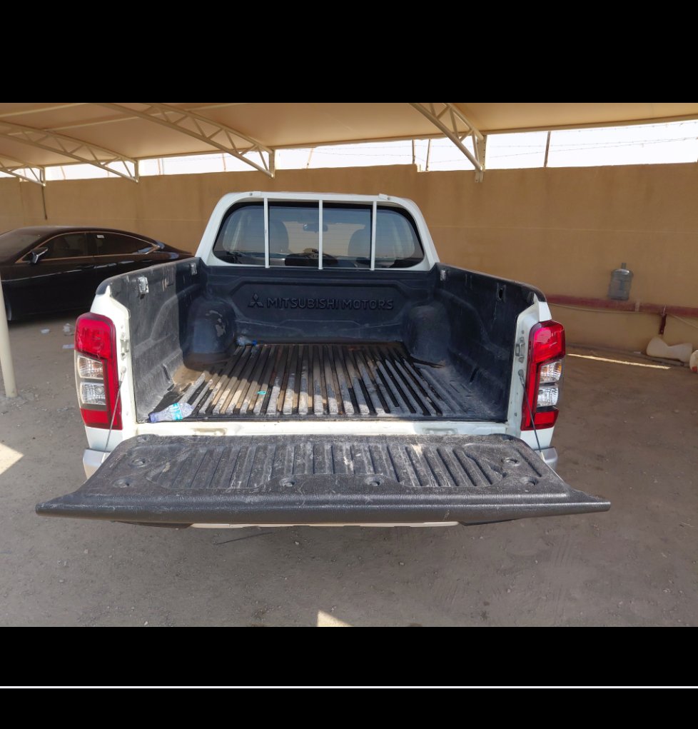ميتسوبيشي L200 4x4 2023 image