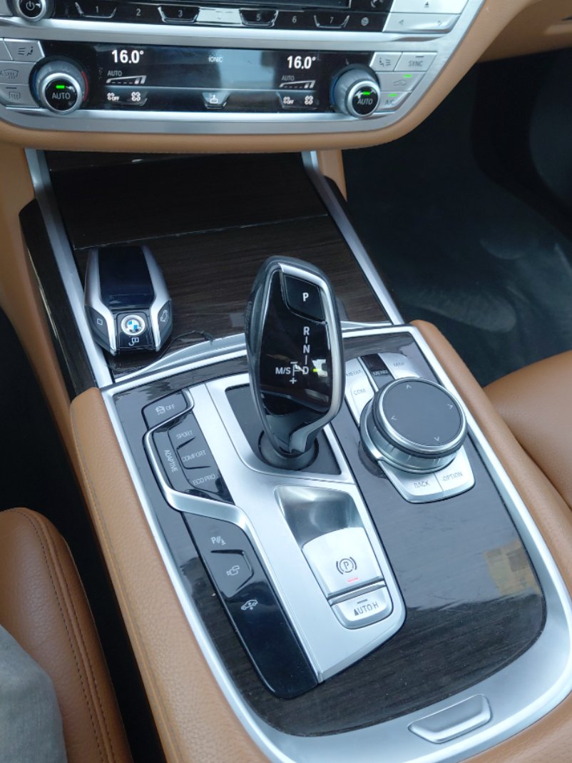 BMW 730 Li  2022 image