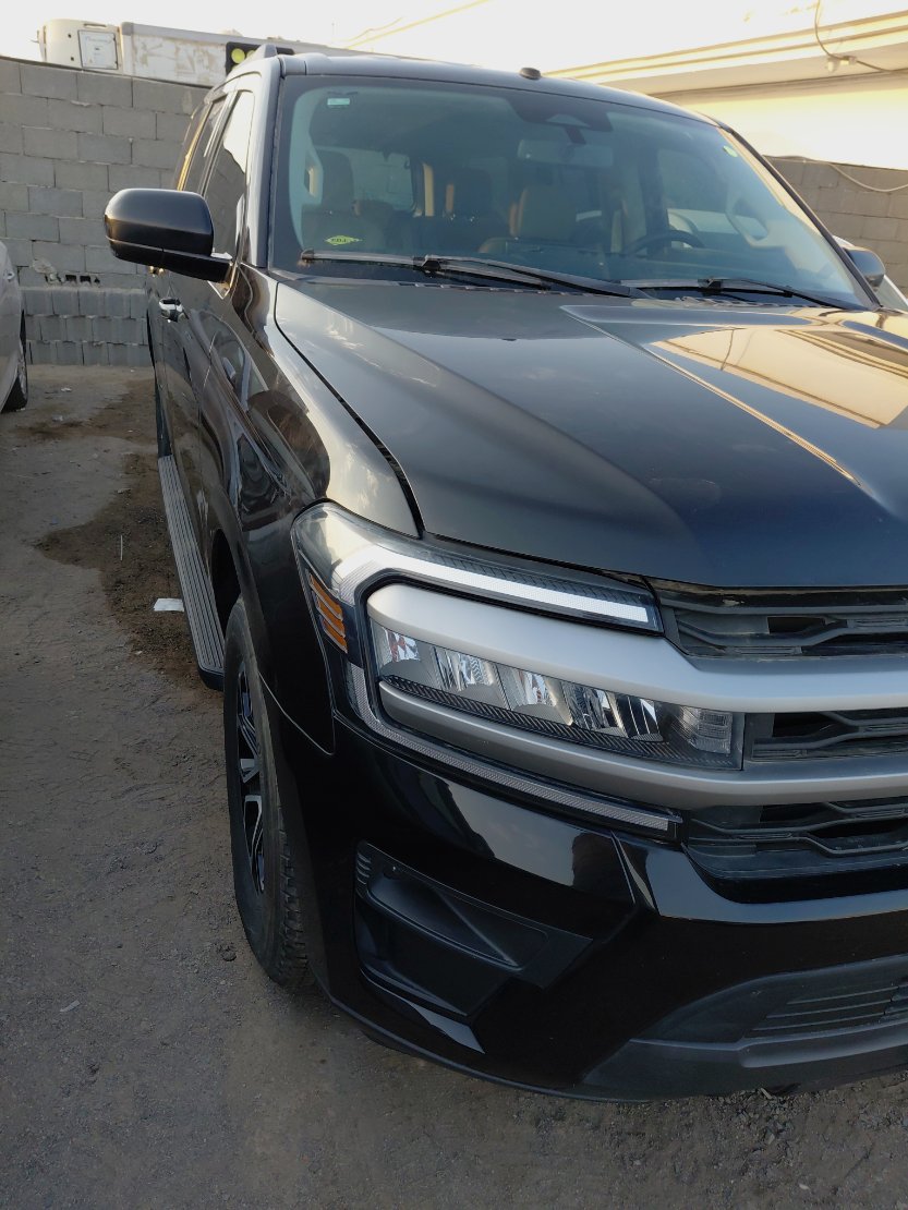Ford Expedition XLT 2024 image