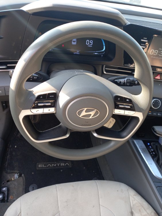 Hyundai Elantra  2024 image