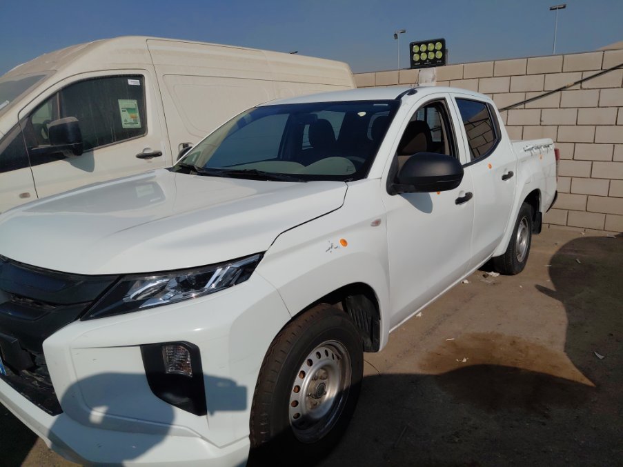 Mitsubishi L200  2023 image