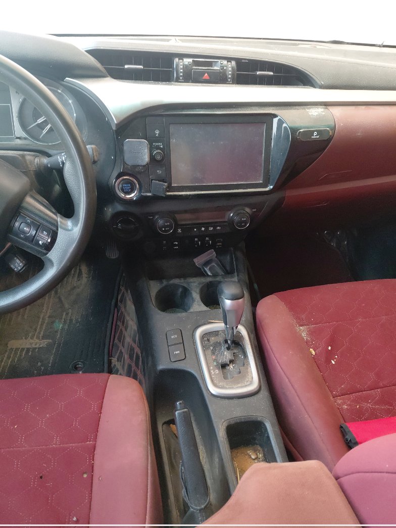 تويوتا هايلكس 4X4- 2022 image