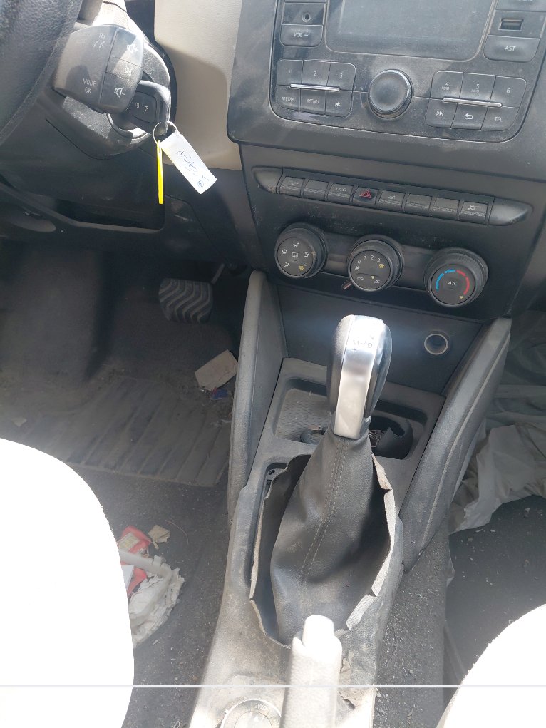 رينو داستر اس اي 2019 image