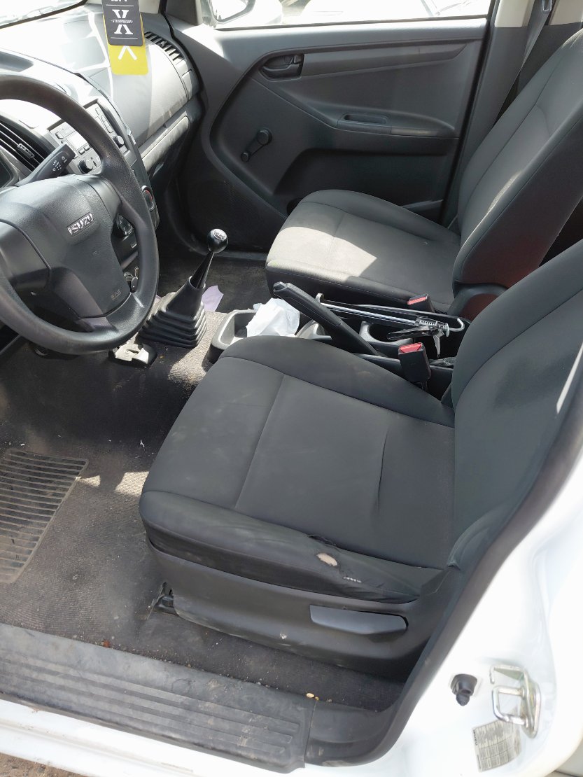 ايسوزو ديماكس 4WD 2023 image