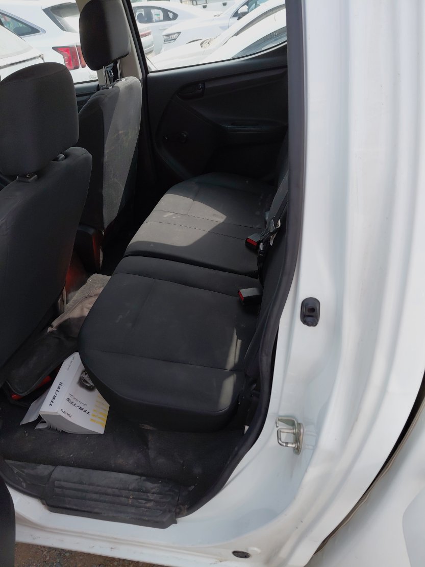 ايسوزو ديماكس 4WD 2023 image