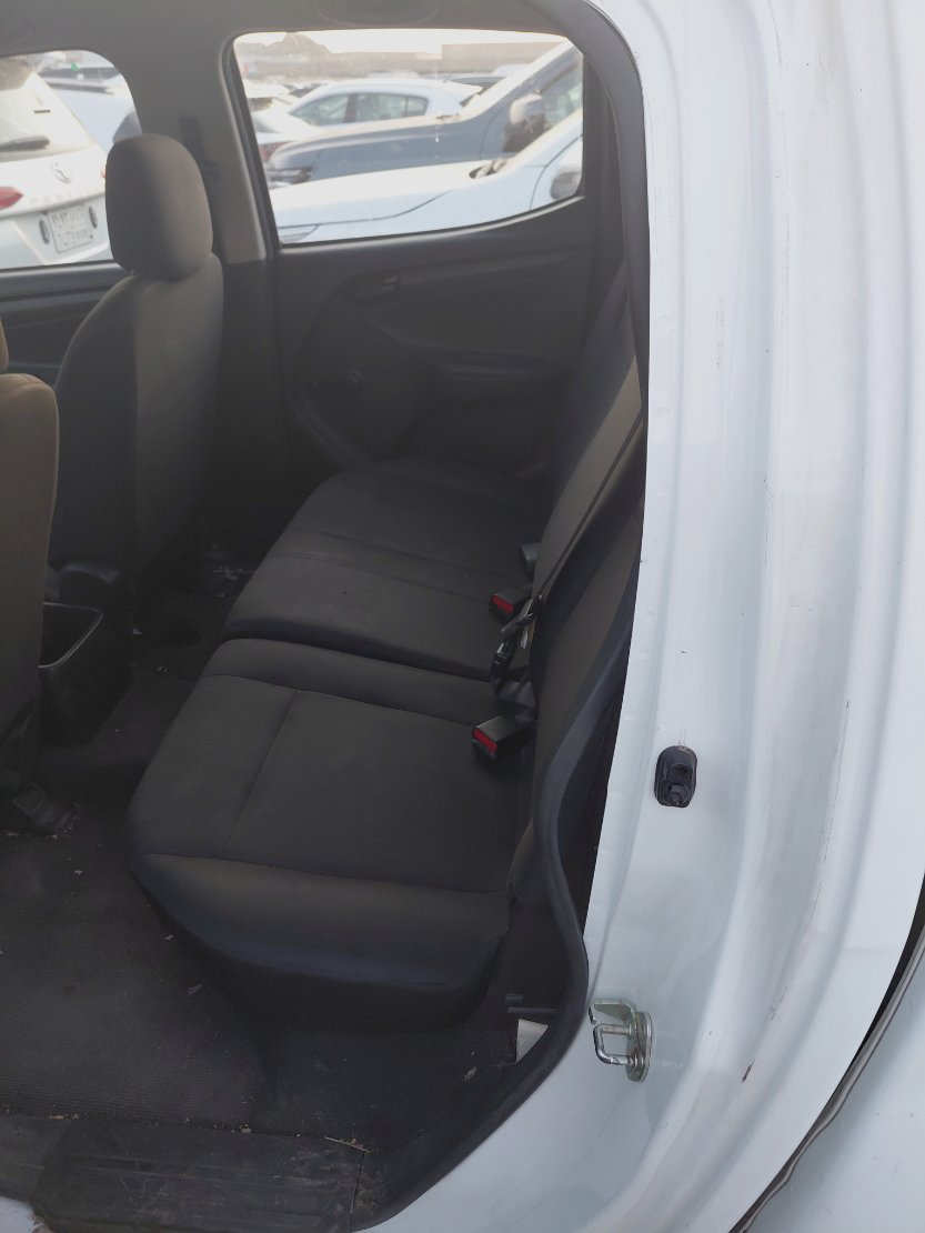 Isuzu D MAX 4WD 2023 image