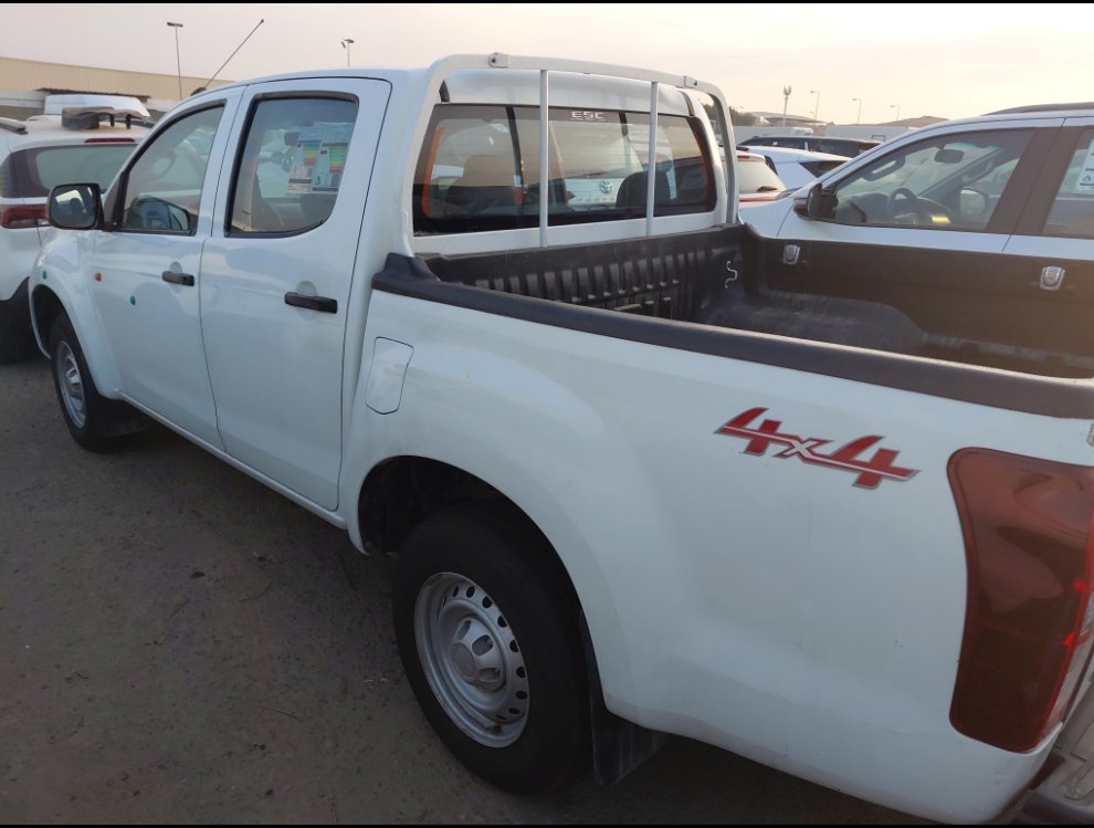 Isuzu D MAX 4WD 2023 image