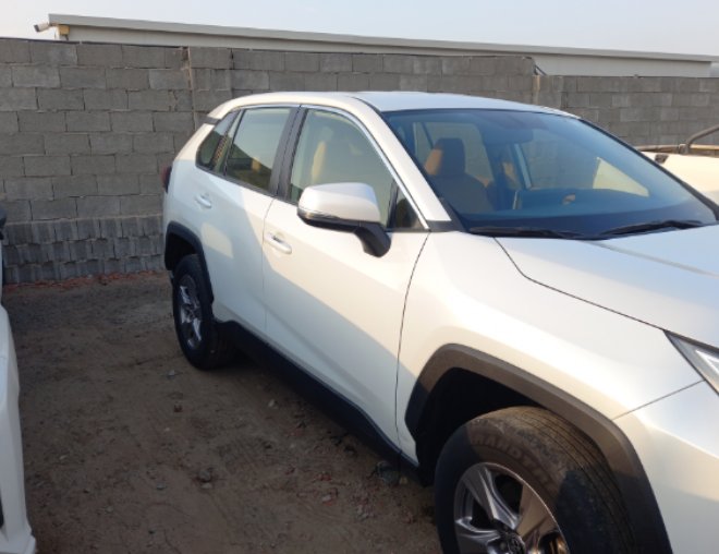 Toyota RAV4 LE 2024 image