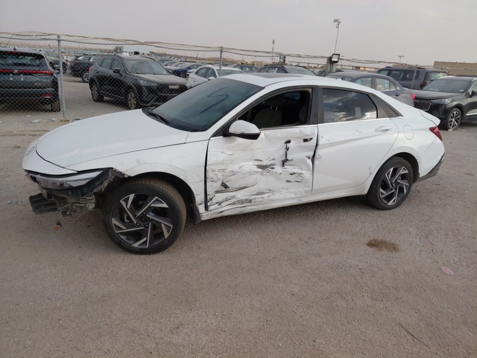 Hyundai Elantra  2024 image
