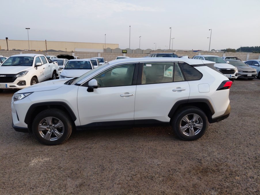 تويوتا راف فور LE - AWD 2024 image