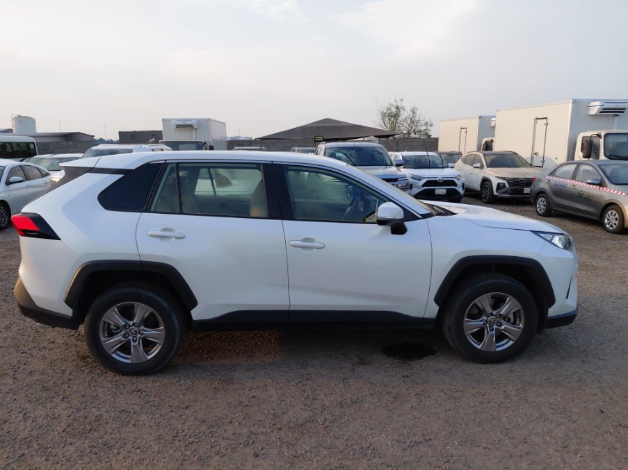 تويوتا راف فور LE - AWD 2024 image