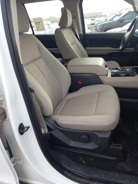 Ford Expedition XLT 2024 image