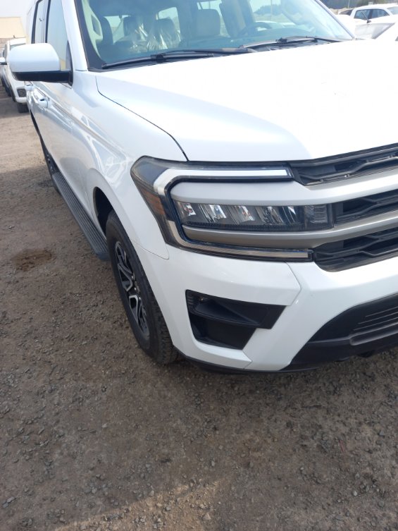 Ford Expedition XLT 2024 image
