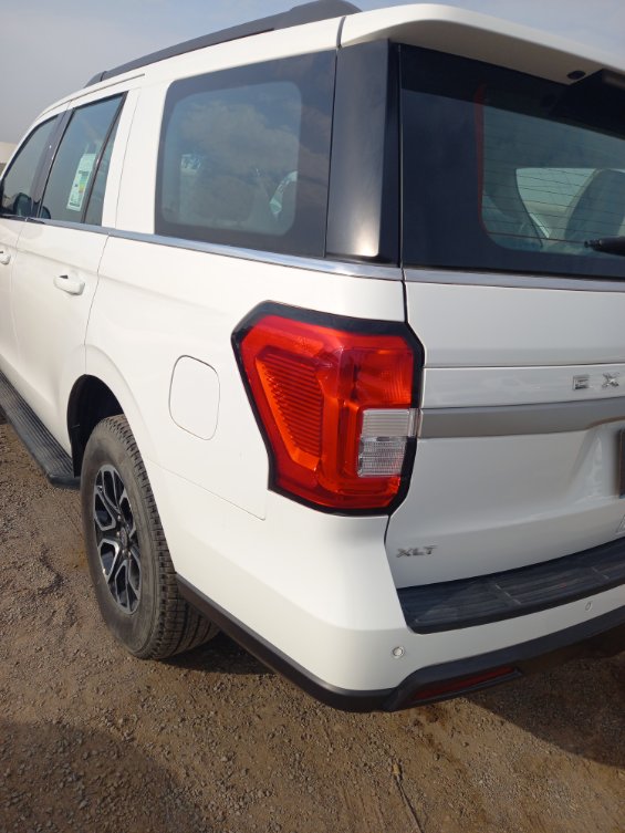 Ford Expedition XLT 2024 image