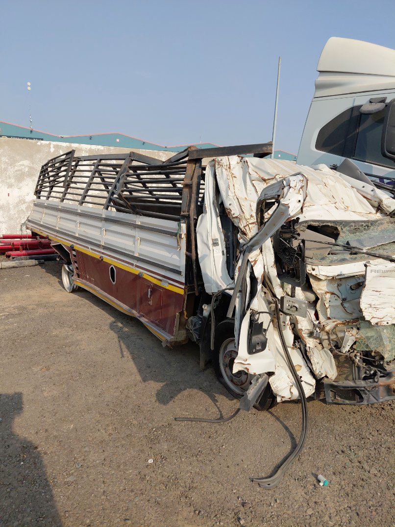 Isuzu NPR  2023 image