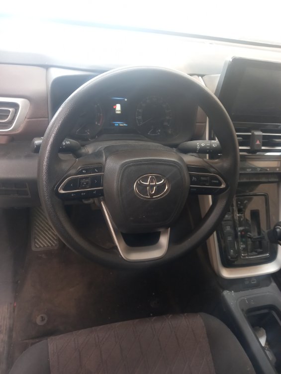 Toyota Innova  2024 image
