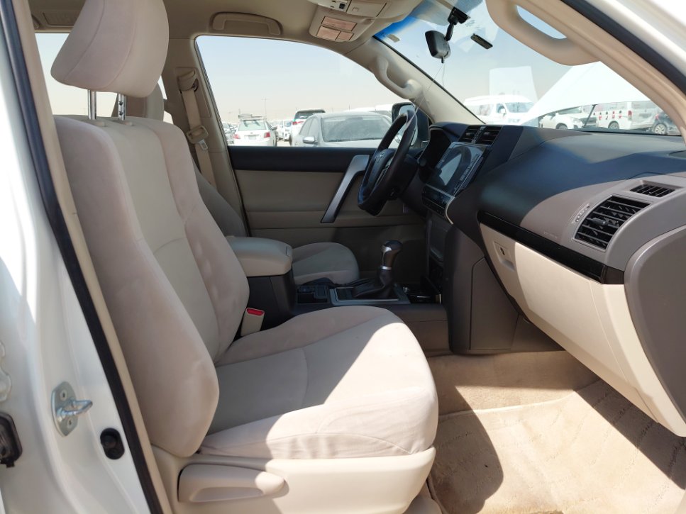 Toyota Land Cruiser Prado TXL-1 2022 image