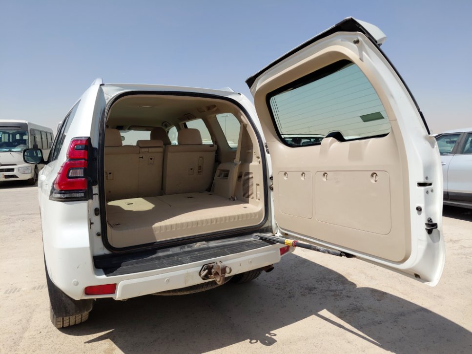 Toyota Land Cruiser Prado TXL-1 2022 image
