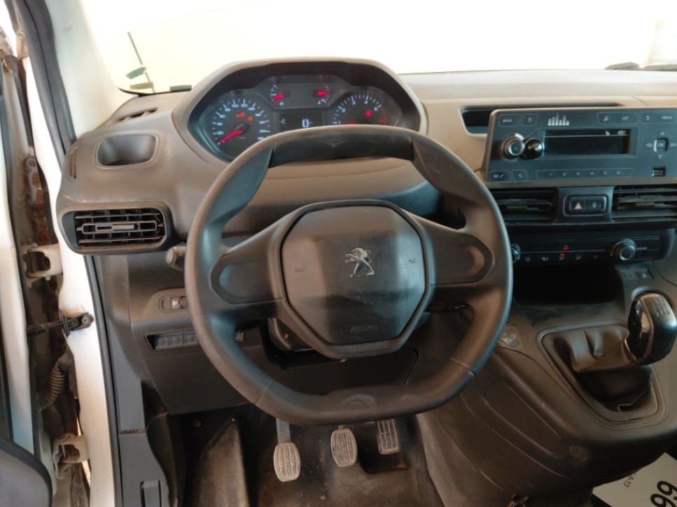 Peugeot  Partner  2023 image