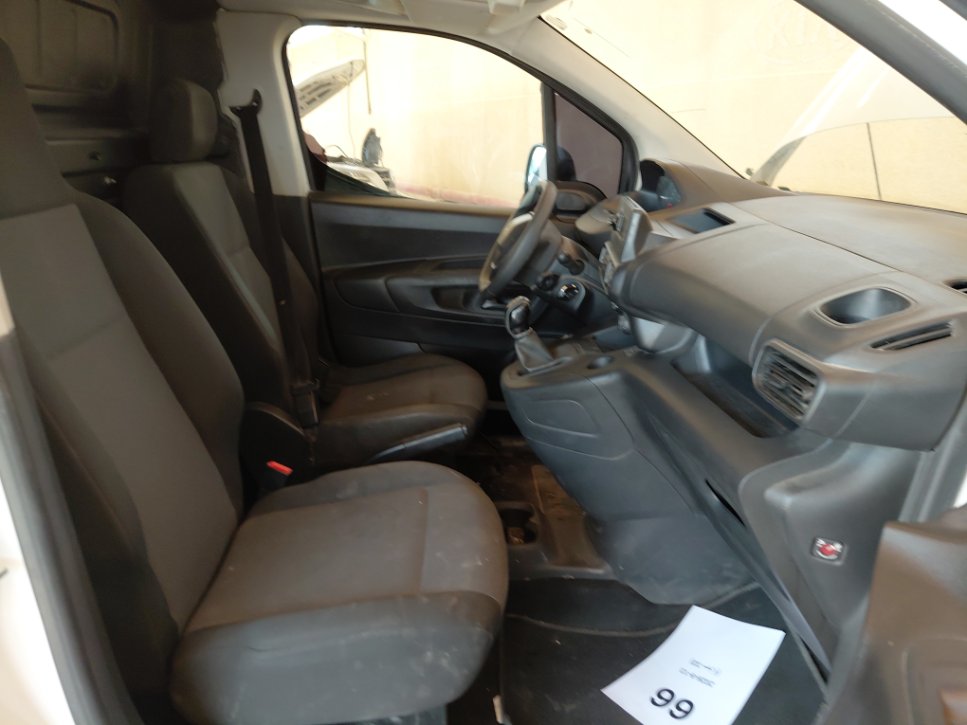 Peugeot  Partner  2023 image
