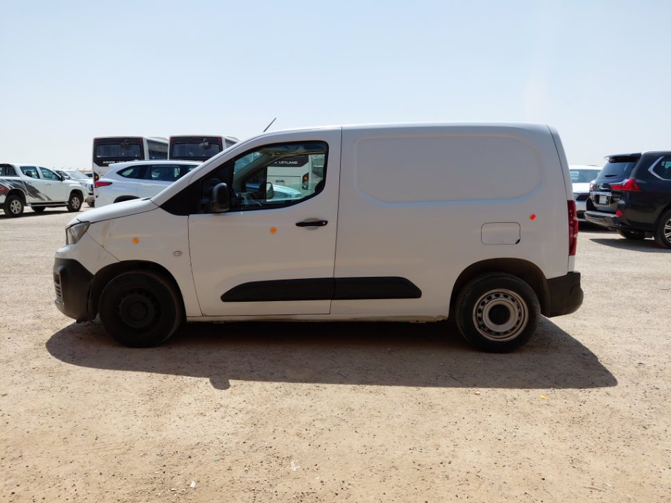 Peugeot  Partner  2023 image