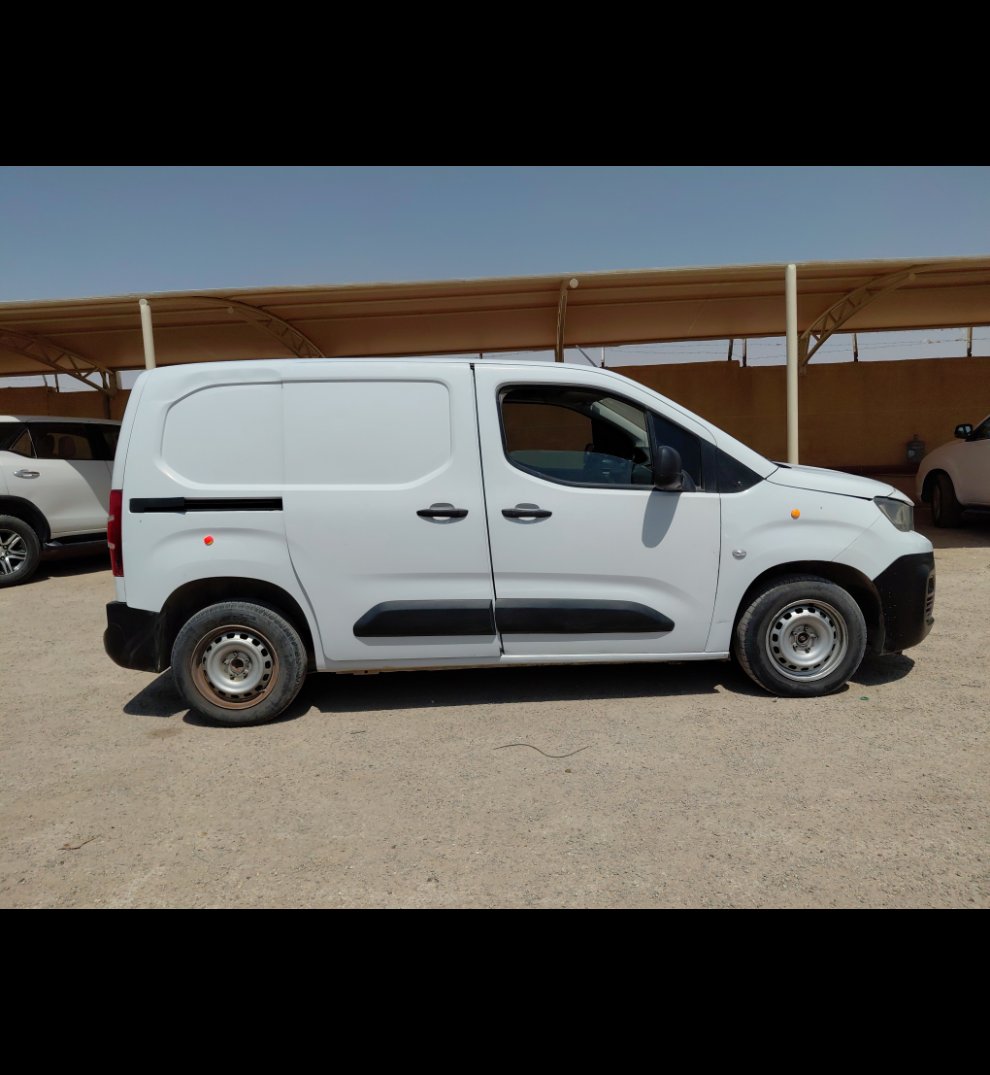 Peugeot  Partner  2023 image