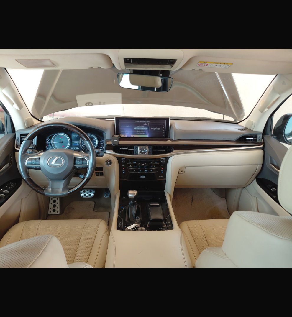 Lexus LX 570 2021 image