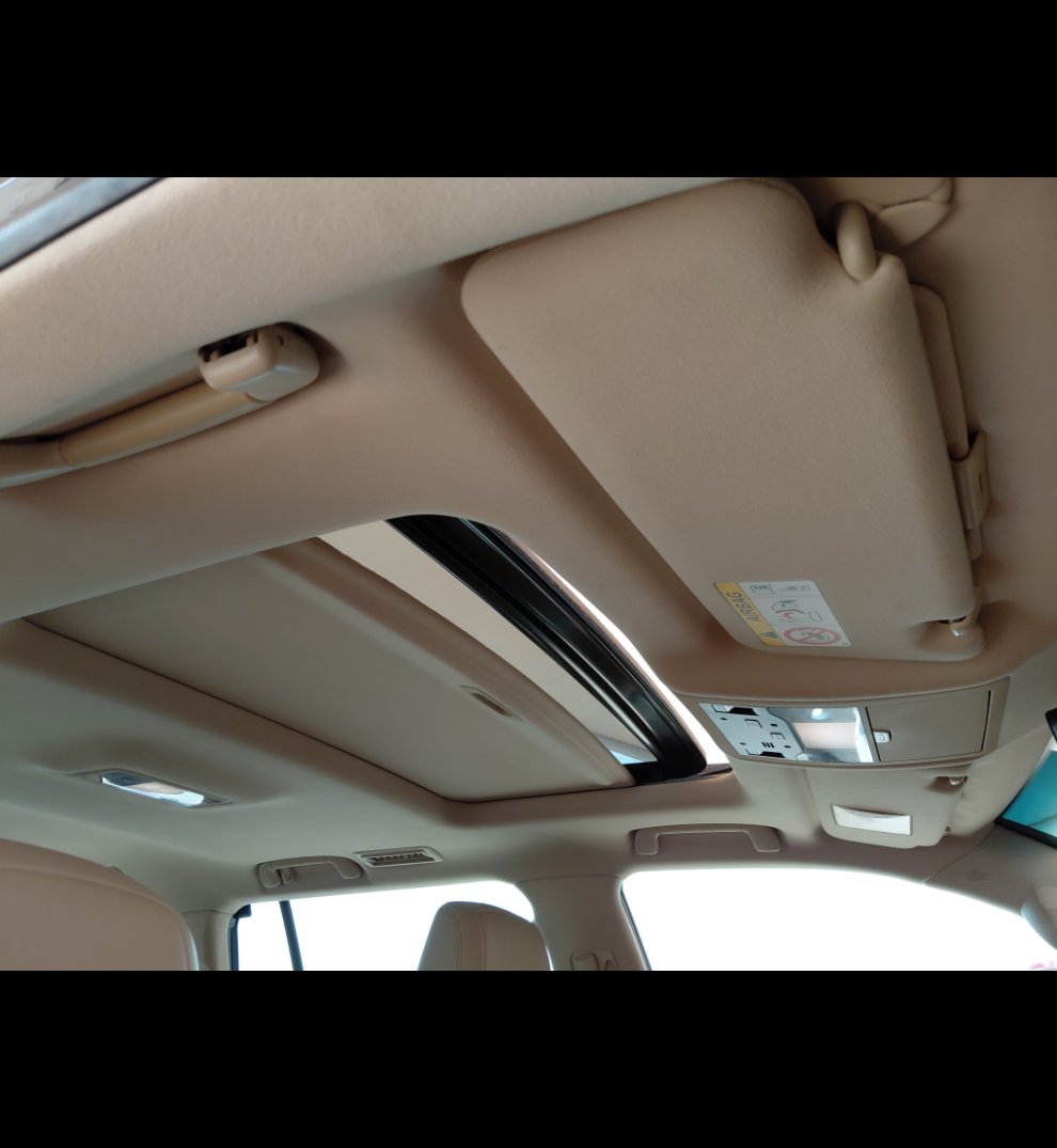 Lexus LX 570 2021 image
