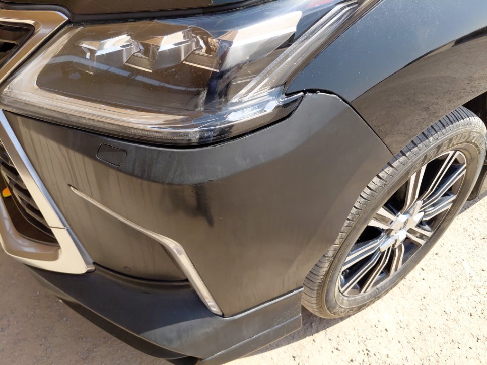 Lexus LX 570 2021 image